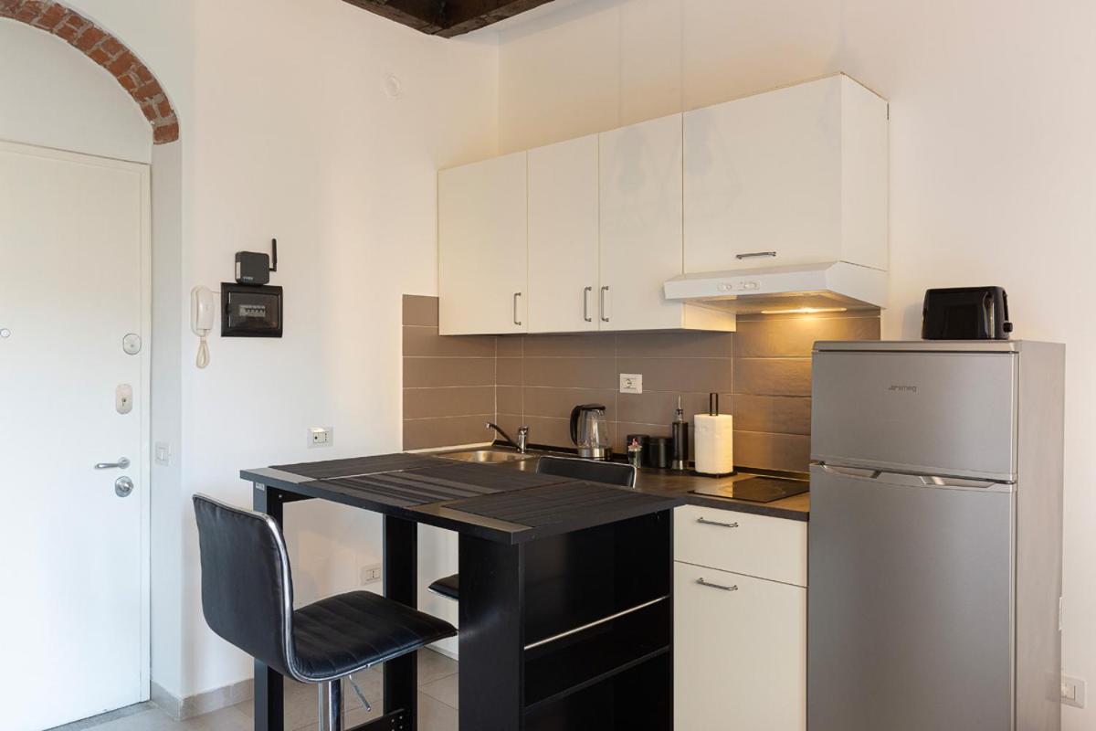 Superb Loft NavigliComfy&Relax Apartment Milan Bagian luar foto