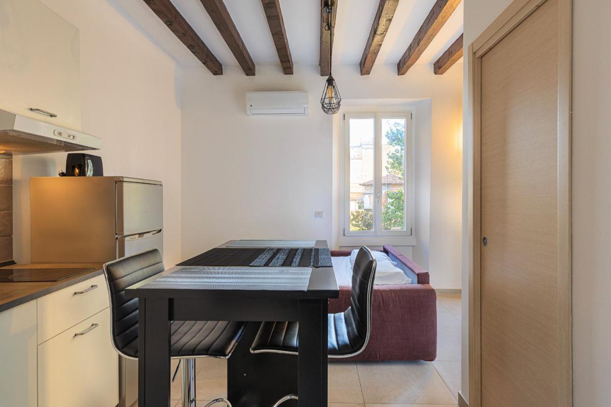 Superb Loft NavigliComfy&Relax Apartment Milan Bagian luar foto