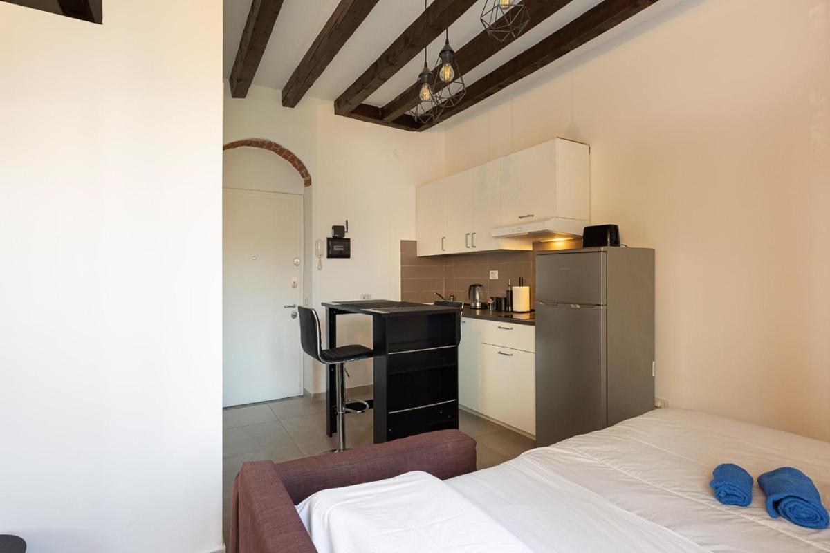 Superb Loft NavigliComfy&Relax Apartment Milan Bagian luar foto