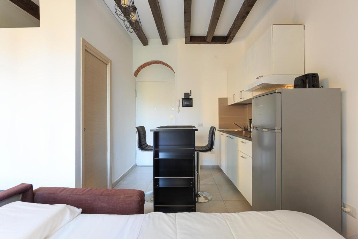 Superb Loft NavigliComfy&Relax Apartment Milan Bagian luar foto